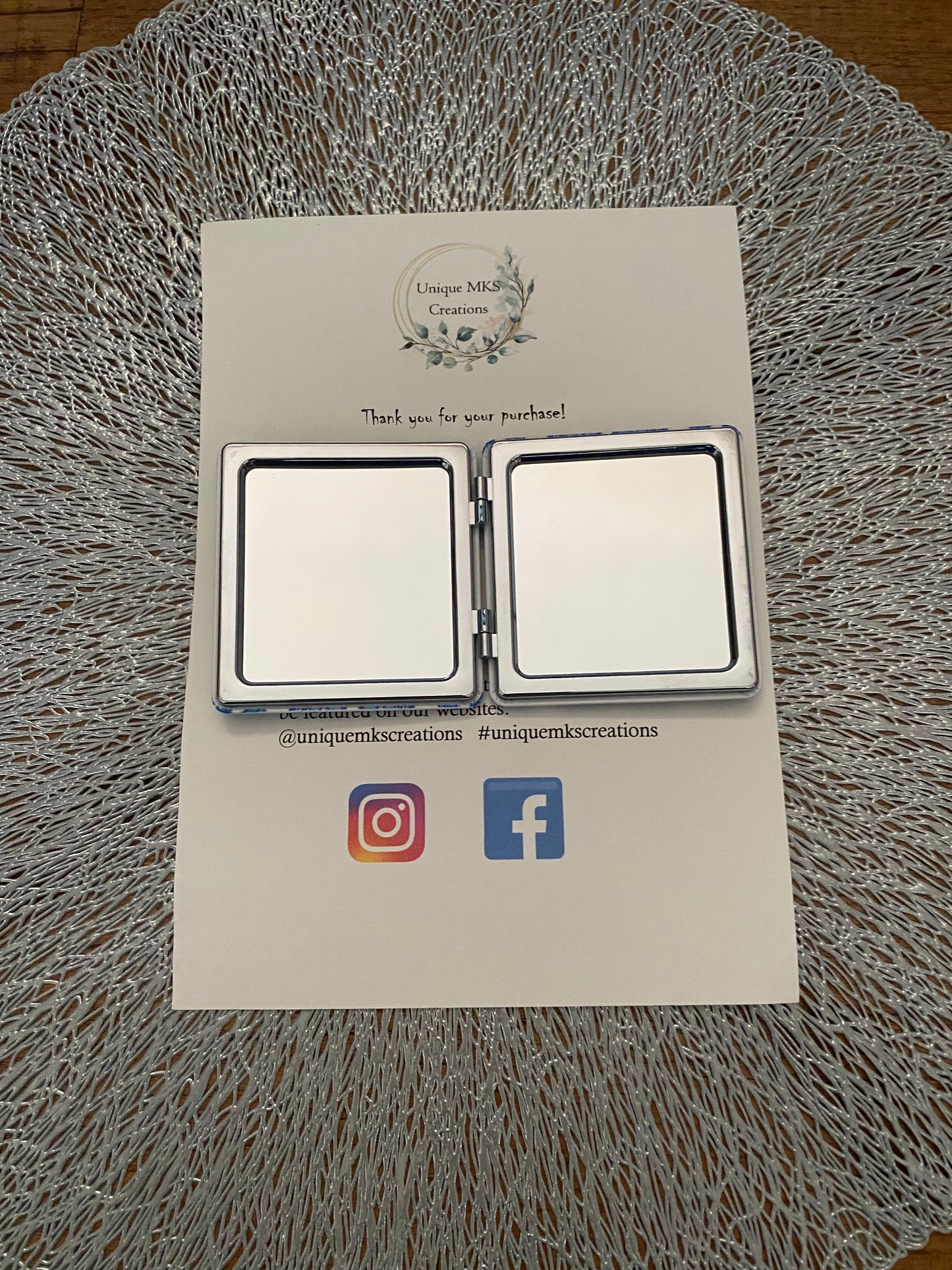 Compact Mirror